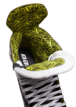 Bauer Vapor X3.5 Intermediate Roller Skates -Hockey Equipment Store 1060231 RH Vapor X3.5 Skate 0525 clipped