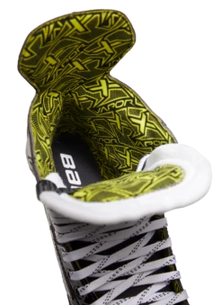 Bauer Vapor X3.5 Senior Roller Skates -Hockey Equipment Store 1060231 RH Vapor X3.5 Skate 0525 clipped 3ee03016 be4a 44a6 81e2 a5567f4e6994