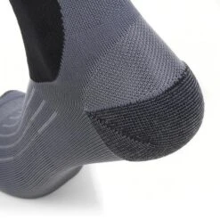 Howies Pro Style Hockey Socks -Hockey Equipment Store 3 18 19sock2 3 x480 856d270f 2abe 45b7 969d f3e0088e0188