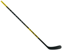 True Hockey True Catalyst 7X Intermediate Hockey Stick